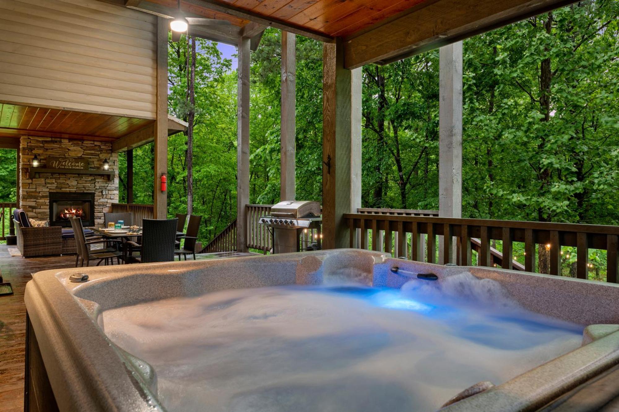 King Suite! Hot Tub, Arcade Games, L2 Ev, Fire Pit, Kids Playset, Ping Pong, Dog Friendly Broken Bow Eksteriør billede